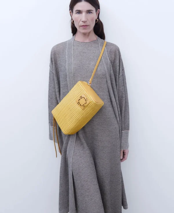 Adolfo Dominguez Bolsos>Bandolera Mediana Trenzada Reciclada Amarillo Claro