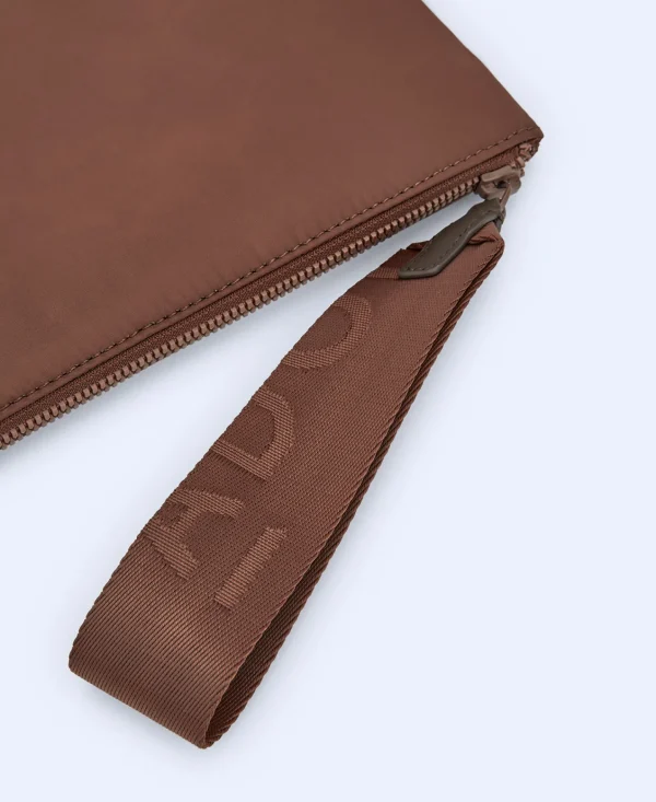 Adolfo Dominguez Marroquinería>Clutch Rectangular En Textura Lisa Marron